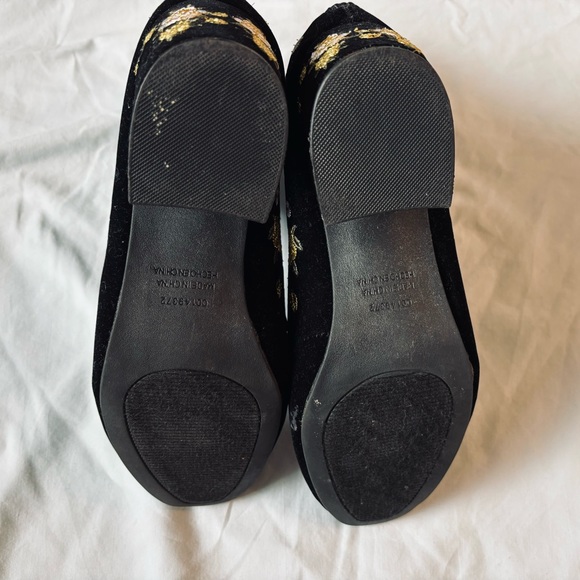 Velvet Floral Boots - Picture 3 of 3